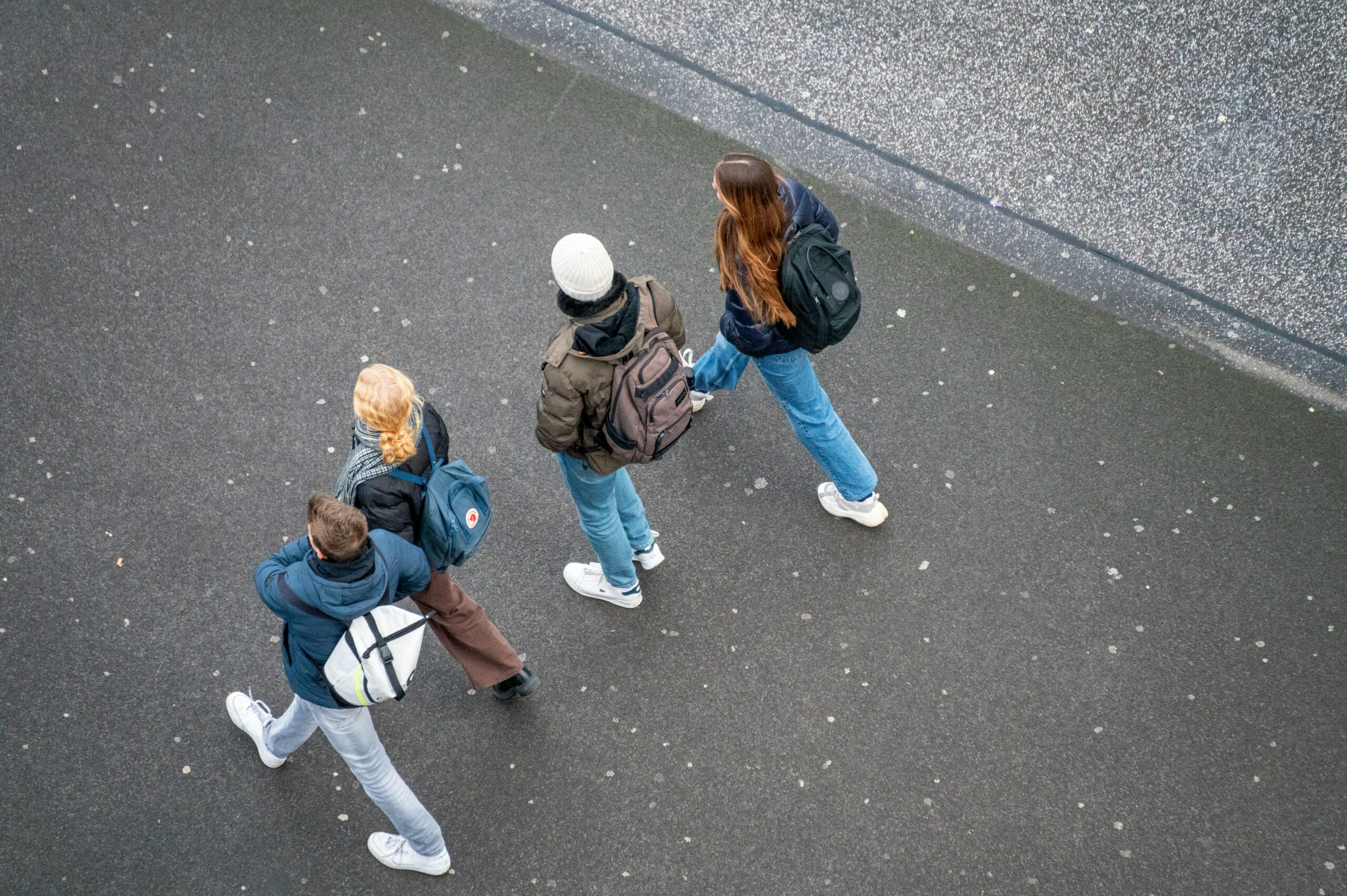 etienne-girardet-i7cMcSQXFMw-unsplash